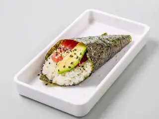 137. Maguro avocado