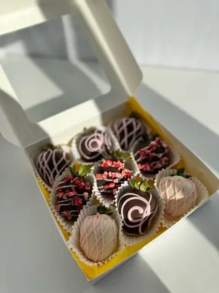 Клубника в шоколаде №4 (9шт/270г)