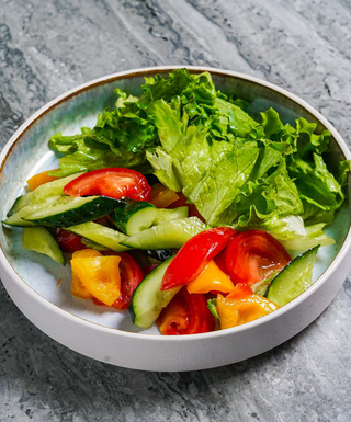 Салат из свежих овощей (300г)