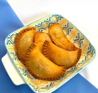 Мини чебуреки (240г)
