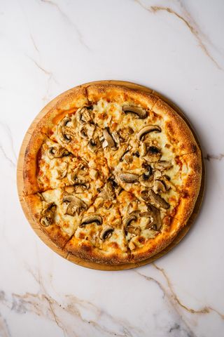 Пицца курица с грибами (500г)