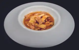 143 Manzo con funghi e bambù