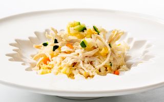 145. Riso saltato con pollo e verdure