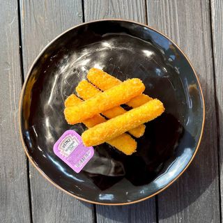 Жареные сырные палочки (200г)