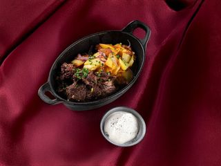 Тушенка с жареной картошкой (450г)