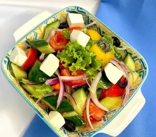 Салат греческий (250г)