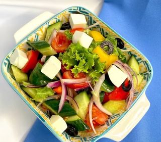 Салат греческий (250г)