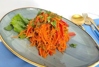 Салат морковный (250г)