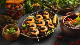 Зелёный микс с тигровыми креветками (200г)