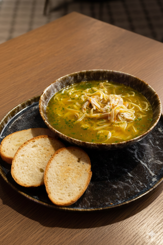 Суп лапша по домашнему (390г)