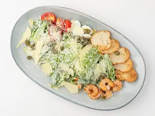 Цезарь с креветками (280 г)