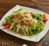 Салат «Цезарь с курицей» (230г)