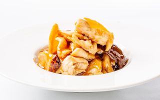 175. Pollo funghi e bambu