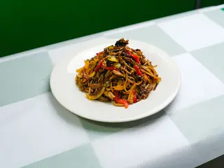 Удон с томлённой говядиной (400 г)