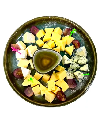 Ассорти сыров (600г)