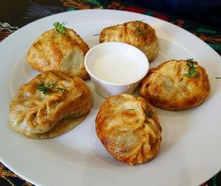 Манты жареные (500г)