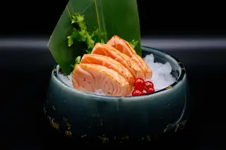 190 - Sashimi sake scottato