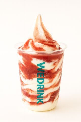 Сандэ с клубникой (400мл)