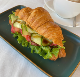 Круассаны с семгой (120г)