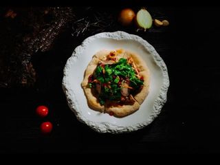 Курица тандури на лепешке (400г)