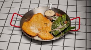 Шницель с лимонным соусом (370г)