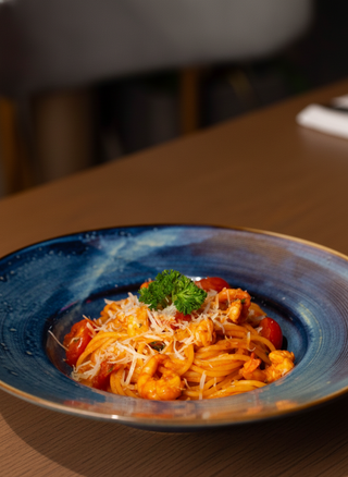 Спагетти с креветками (390г)