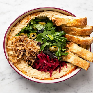 მუხუდოს ჰუმუსი ქორფა მწვანილებით