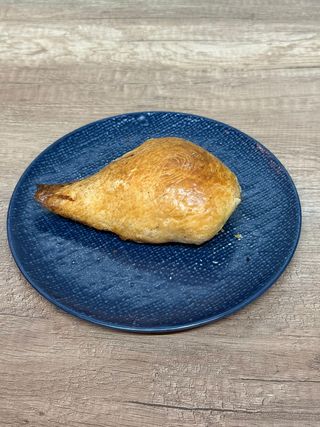 Самса тандырная с мясом (200 г)