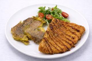 Жареный судак с овощами (300г)