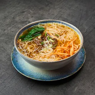 Beef rice noodle soup