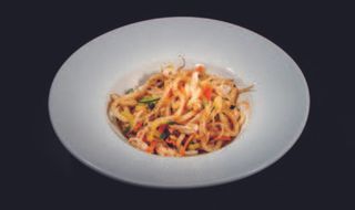 218 Yaki udon con pollo e verdure