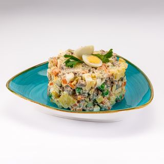 Салат Оливье (330г)