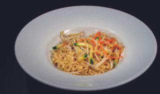 221 Yaki ramen con verdure