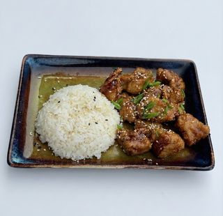 Курица по-тайски (541гр)