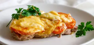 Мясо по-французски из филе окорочков (350г)