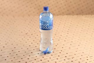 Bonaqua газированный (1л)