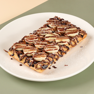 ვაფლი შოკოლადით და ბანანით