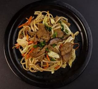 244. Noodles com Vaca
