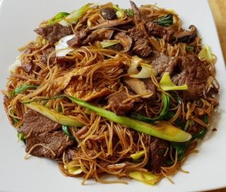 248. Massa de Arroz com Vaca