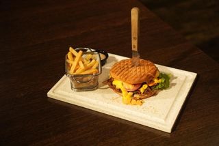 Smoke бургер с копченной говядиной (350г)