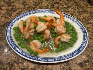 24. Gamberetti con piselli