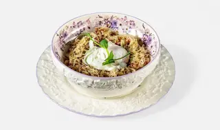 Гречневая каша с пармезаном и яйцом пашот (280г)