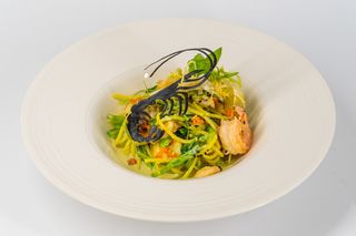 Паста с чуккой и креветками (300г)