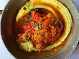 Фаршированный перец с картофельным пюре (457г)