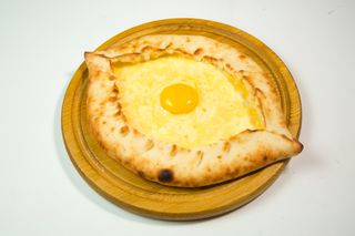 Хачапури с сыром (400г)