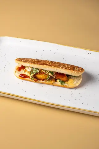Хот-дог со стрипсами (180г)