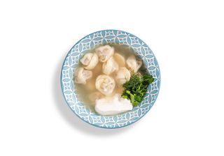 Пельмени с бульоном (400г)