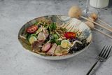 С пастрами и попкорном из гречки (300г)