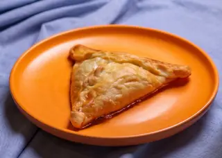Самса с курицей (100 г)