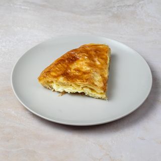 Burek sa sirom